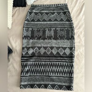 Stretchy MIDI skirt size s/m